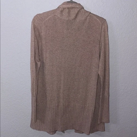 Banana Republic Women's Tan Cardigan - Picture 5 of 5